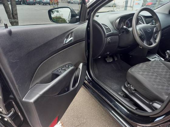 HYUNDAI HB20 1.6 COMFORT PLUS 16V FLEX 4P AUTOMÁTICO